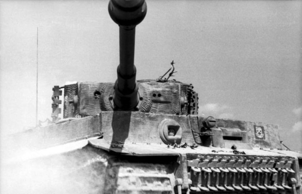 Detail Tiger Tank Images Nomer 25