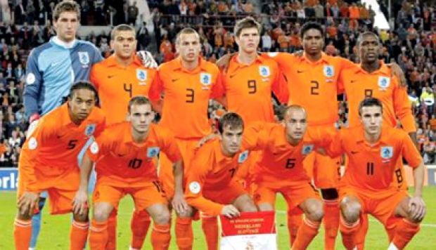 Detail Tim Nasional Sepak Bola Belanda Nomer 14