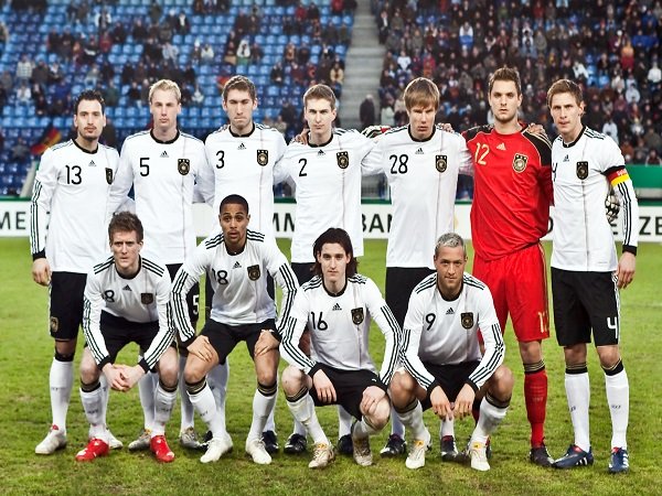 Detail Tim Nasional Sepak Bola Jerman Nomer 10