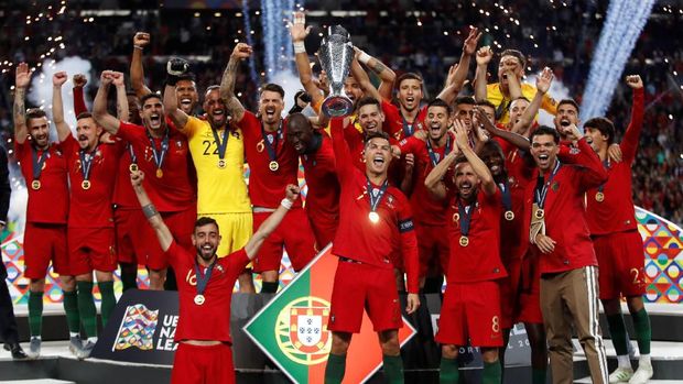 Detail Tim Nasional Sepak Bola Portugal Nomer 18