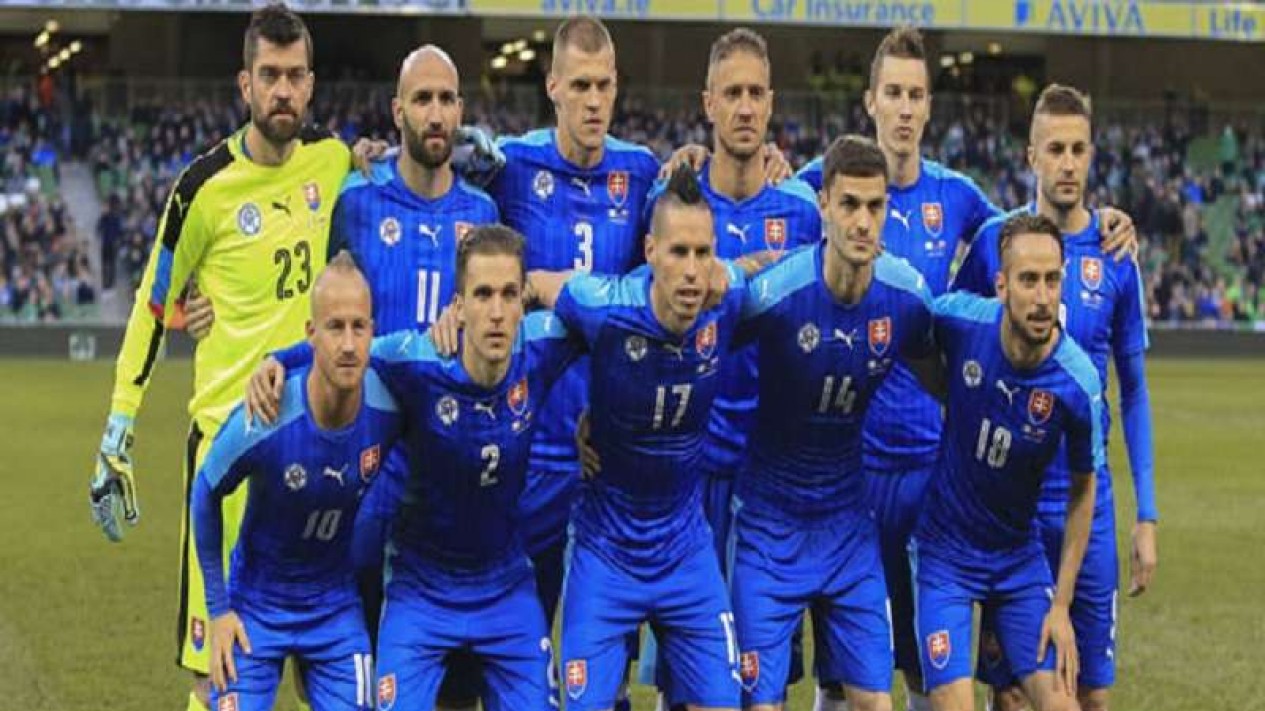 Detail Tim Nasional Sepak Bola Slowakia Nomer 32