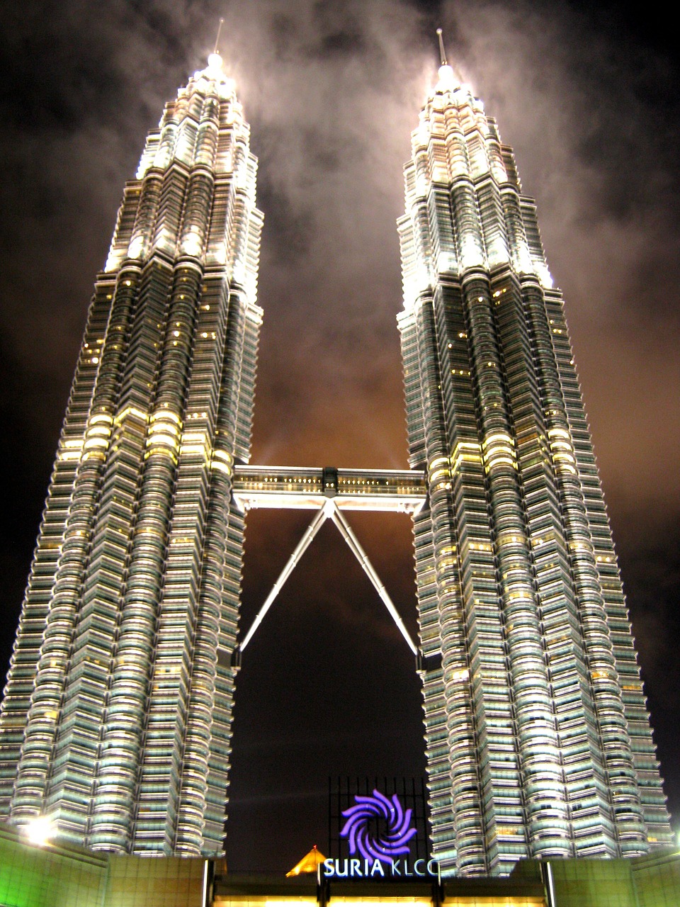 Detail Tinggi Menara Petronas Nomer 21