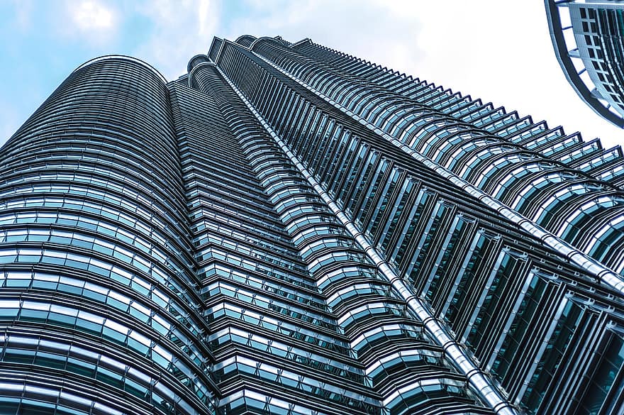 Detail Tinggi Menara Petronas Nomer 41