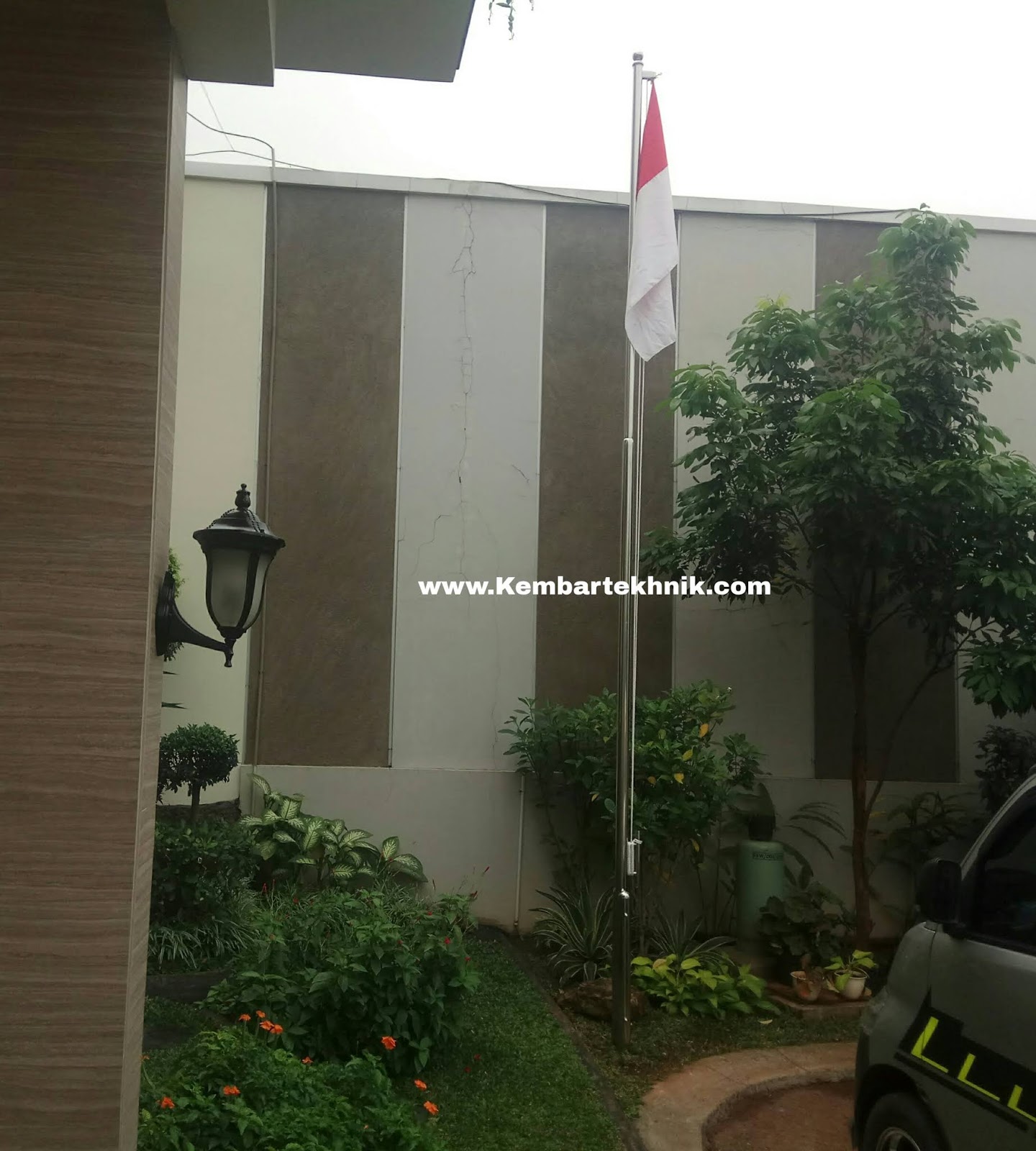 Detail Tinggi Tiang Bendera Depan Rumah Nomer 8