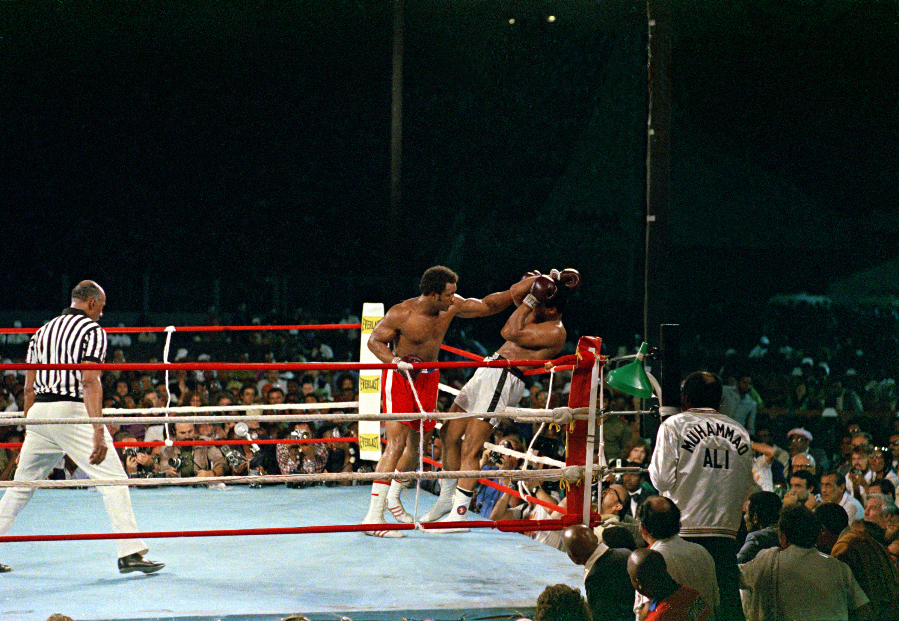 Detail Tinju Muhammad Ali Vs Foreman Nomer 30