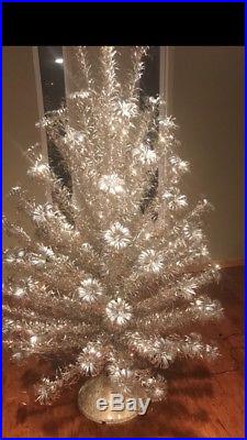 Detail Tinsel Christmas Tree With Color Wheel Nomer 25