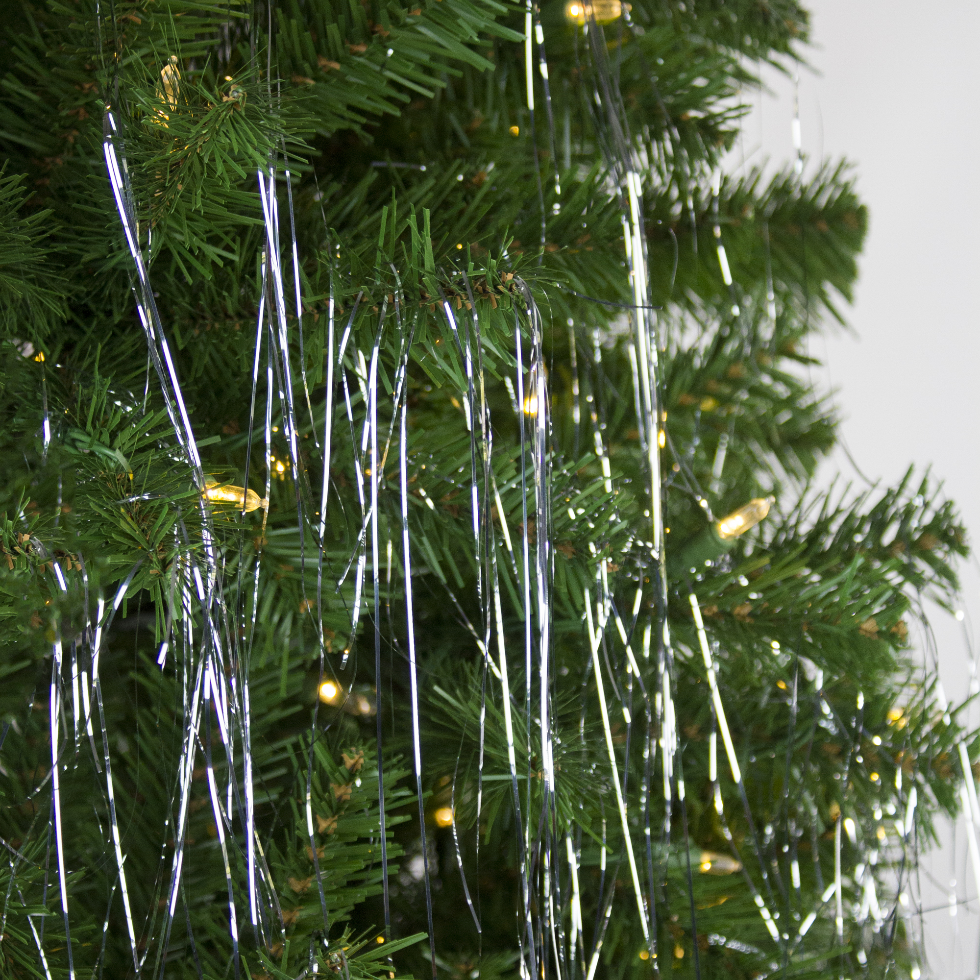 Tinsel Icicles On Christmas Tree - KibrisPDR