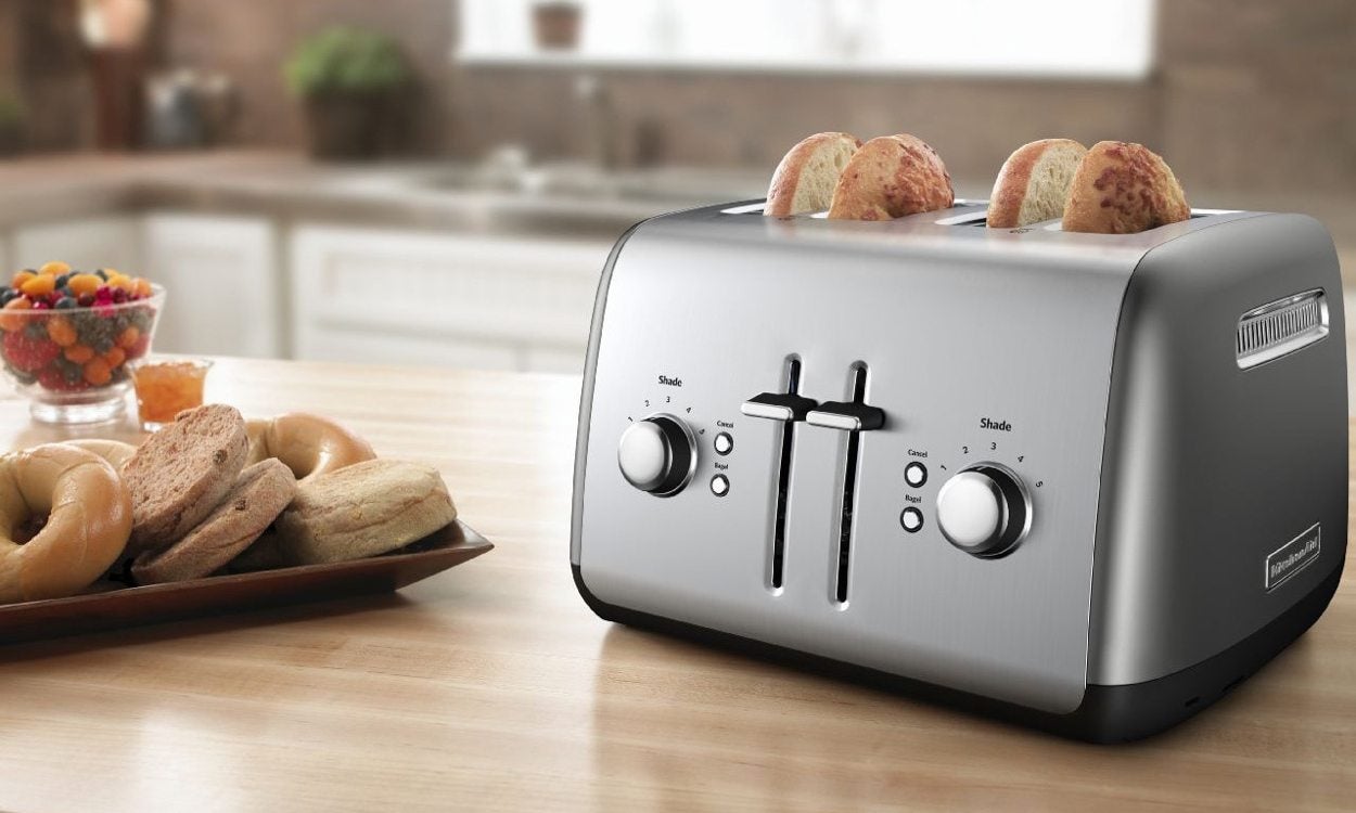 Detail Toaster Background Nomer 2