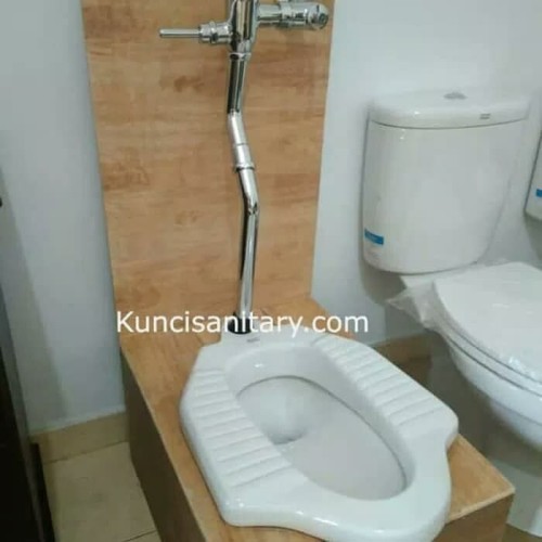 Detail Toilet Jongkok Dengan Flush Nomer 4