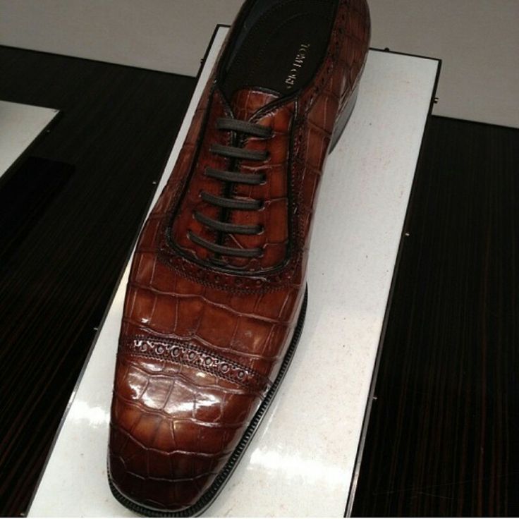 Detail Tom Ford Crocodile Shoes Nomer 8