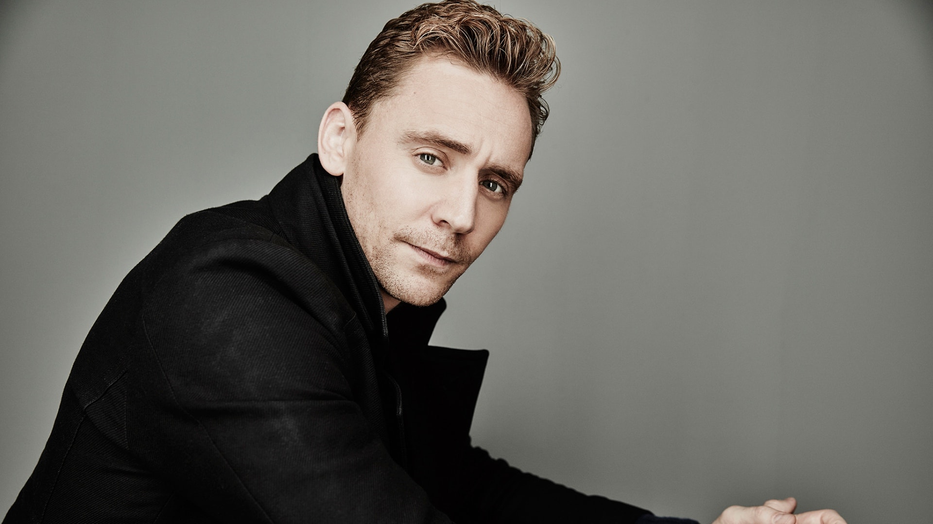 Detail Tom Hiddleston Wallpaper Nomer 33