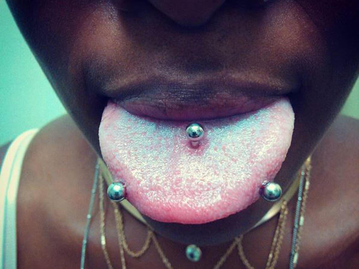 Detail Tongue Piercing And Snake Eyes Nomer 20