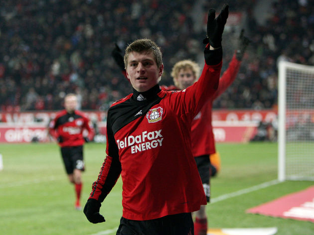 Detail Toni Kroos 2010 Nomer 10