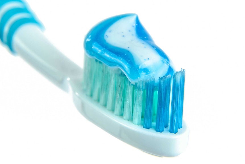 Detail Toothpaste Image Nomer 40