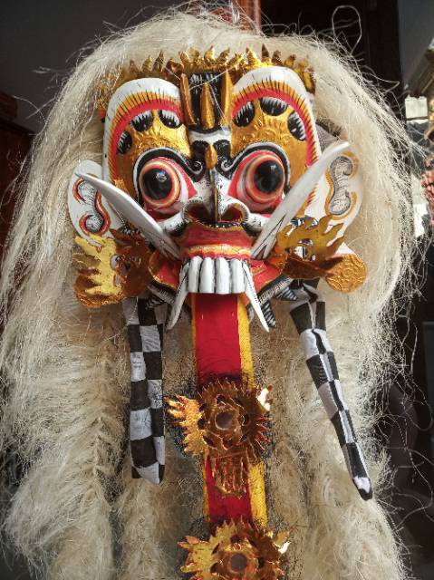 Detail Topeng Rangda Seram Nomer 3
