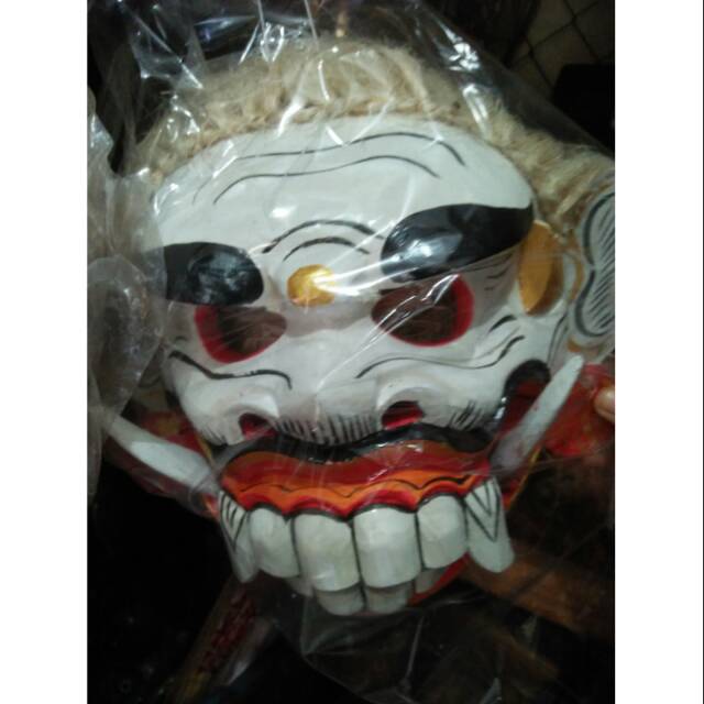 Detail Topeng Rangda Seram Nomer 4