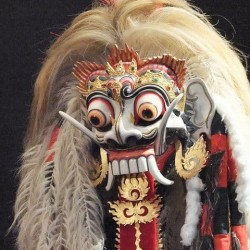 Detail Topeng Rangda Seram Nomer 6