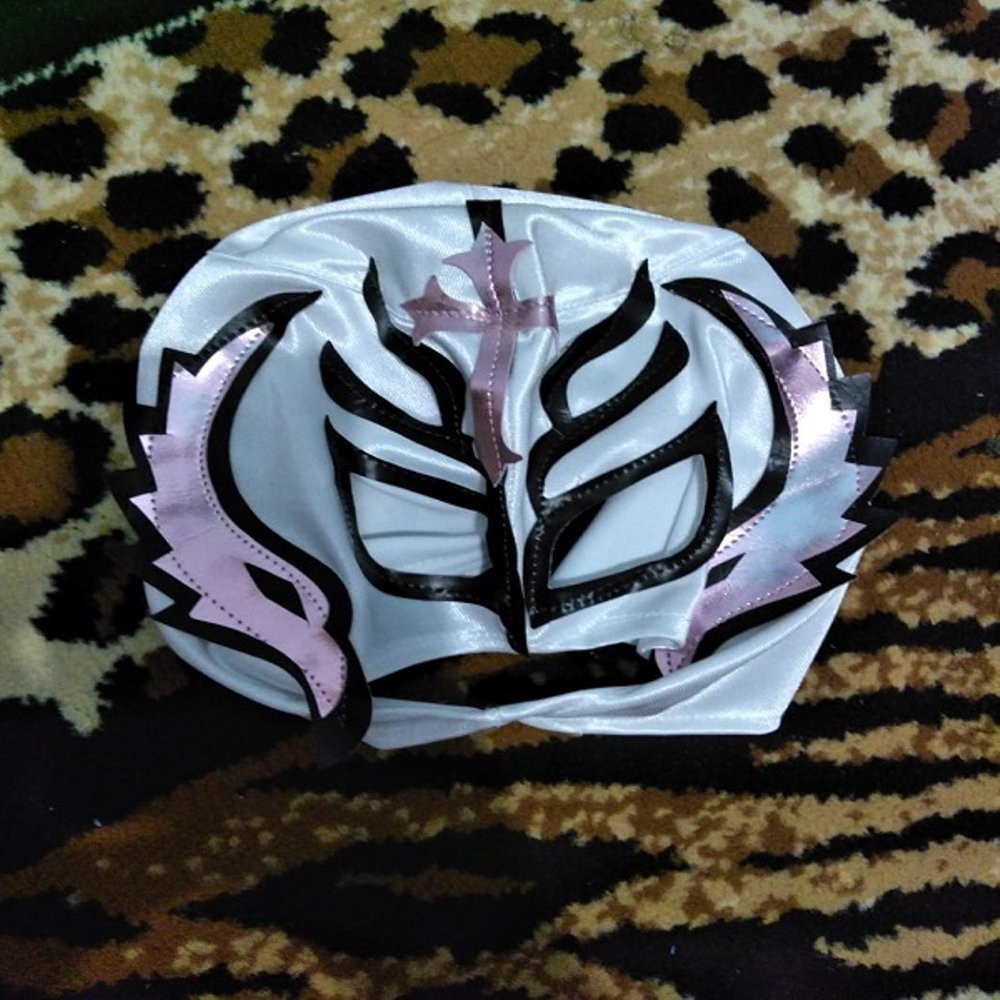 Detail Topeng Rey Mysterio Nomer 24