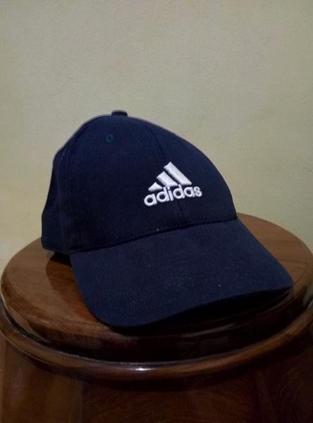 Detail Topi Adidas Biru Dongker Nomer 11