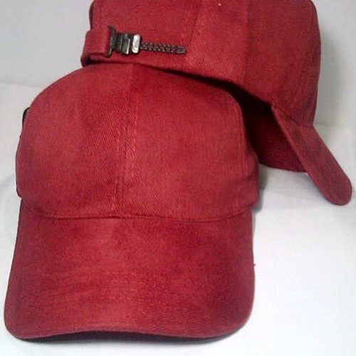 Detail Topi Merah Maroon Nomer 16