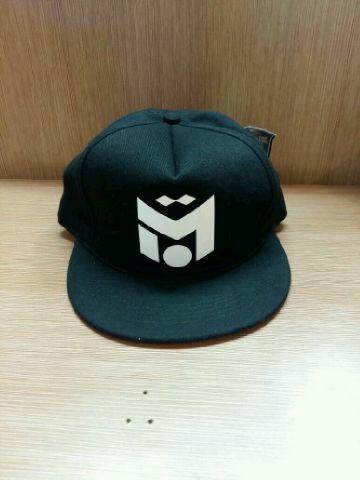 Detail Topi Mesut Ozil Nomer 14