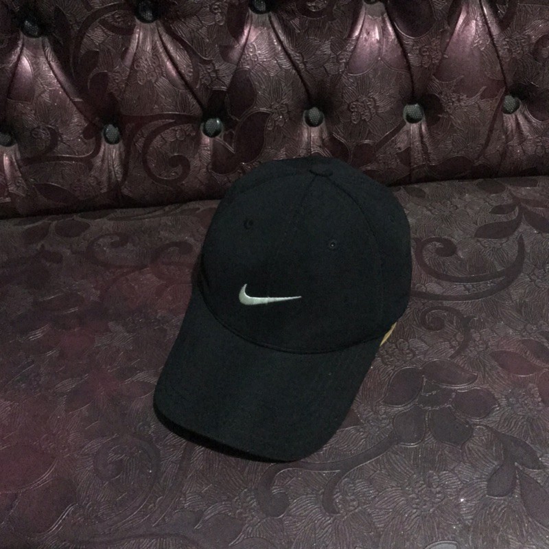 Topi Nike Golf - KibrisPDR