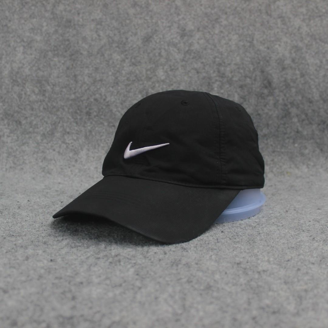 Detail Topi Nike Golf Nomer 23