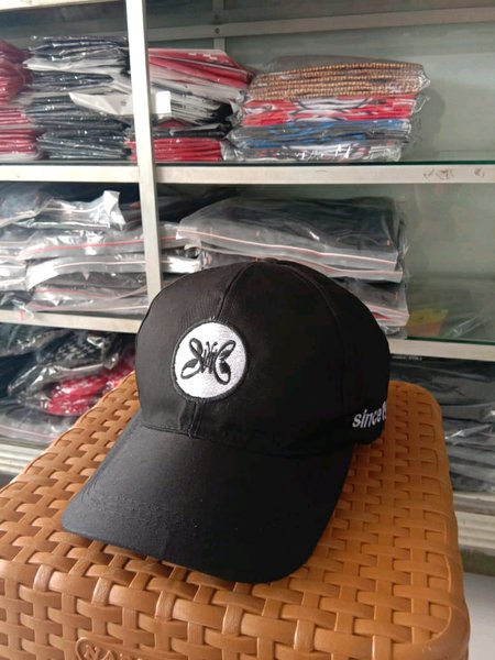 Detail Topi Slank Nomer 26