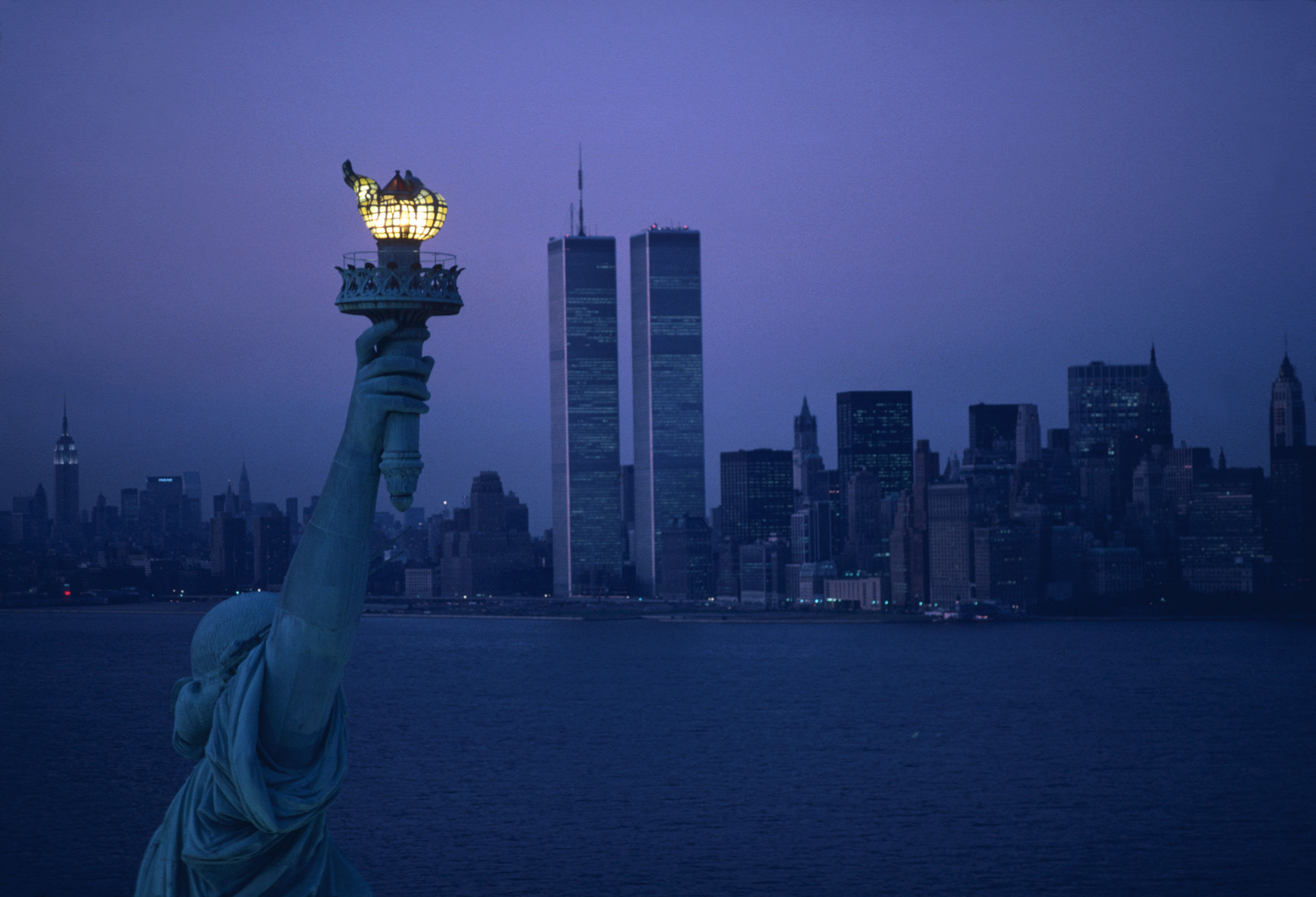 Detail Torch Balcony Statue Of Liberty Nomer 21