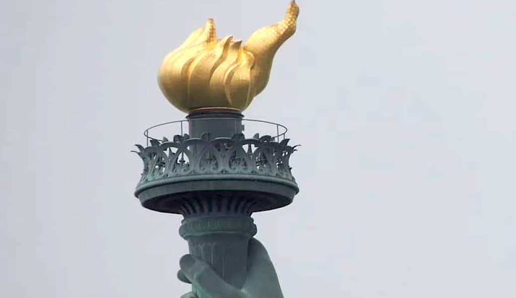 Detail Torch Balcony Statue Of Liberty Nomer 23