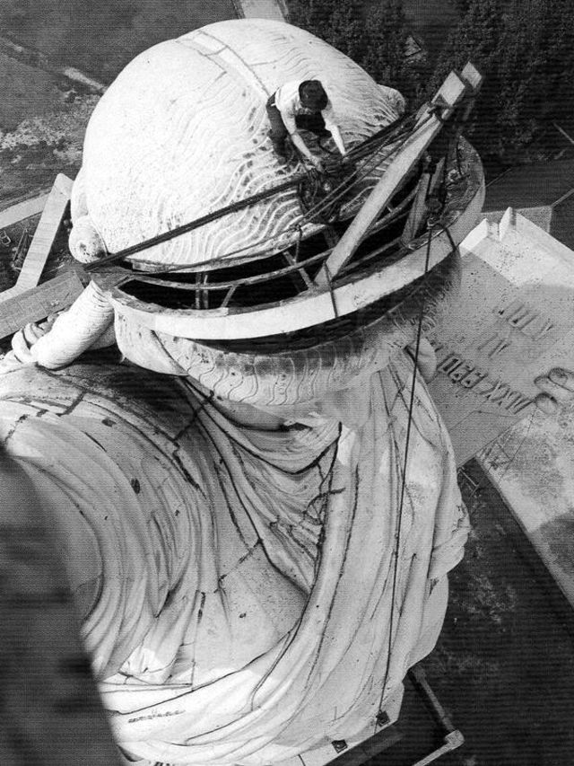 Detail Torch Balcony Statue Of Liberty Nomer 45