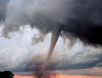 Detail Tornado Images Free Nomer 52