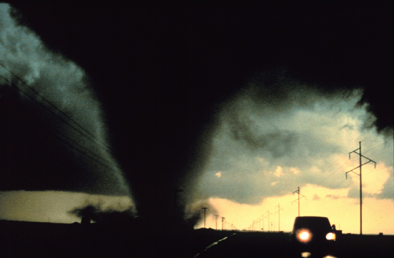 Detail Tornadoes Images Free Nomer 49