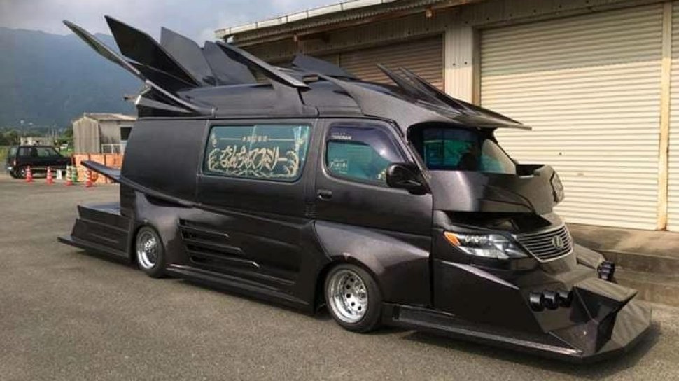 Detail Toyota Hiace Modifikasi Rumah Nomer 18