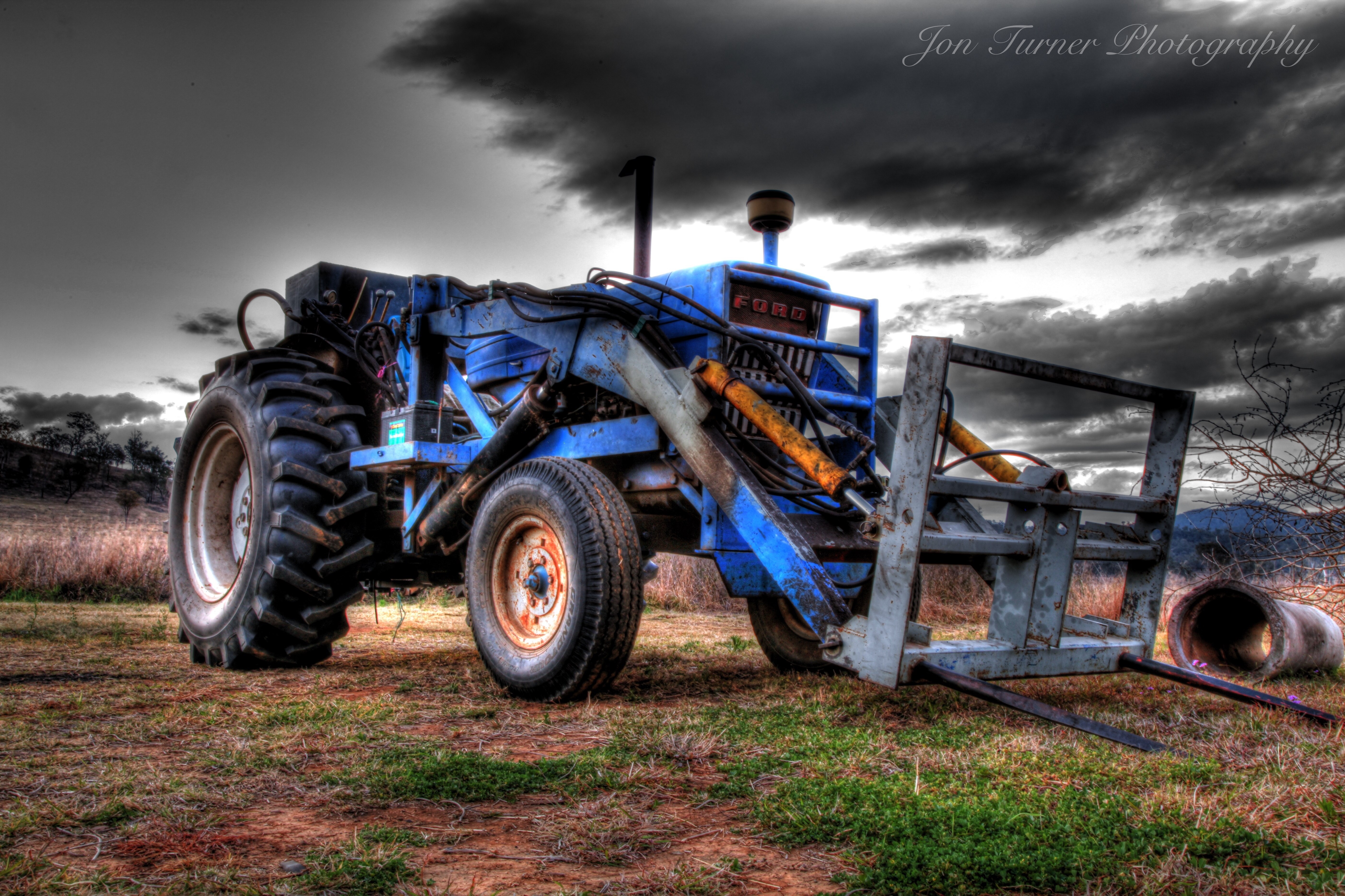 Detail Tractor Background Nomer 13