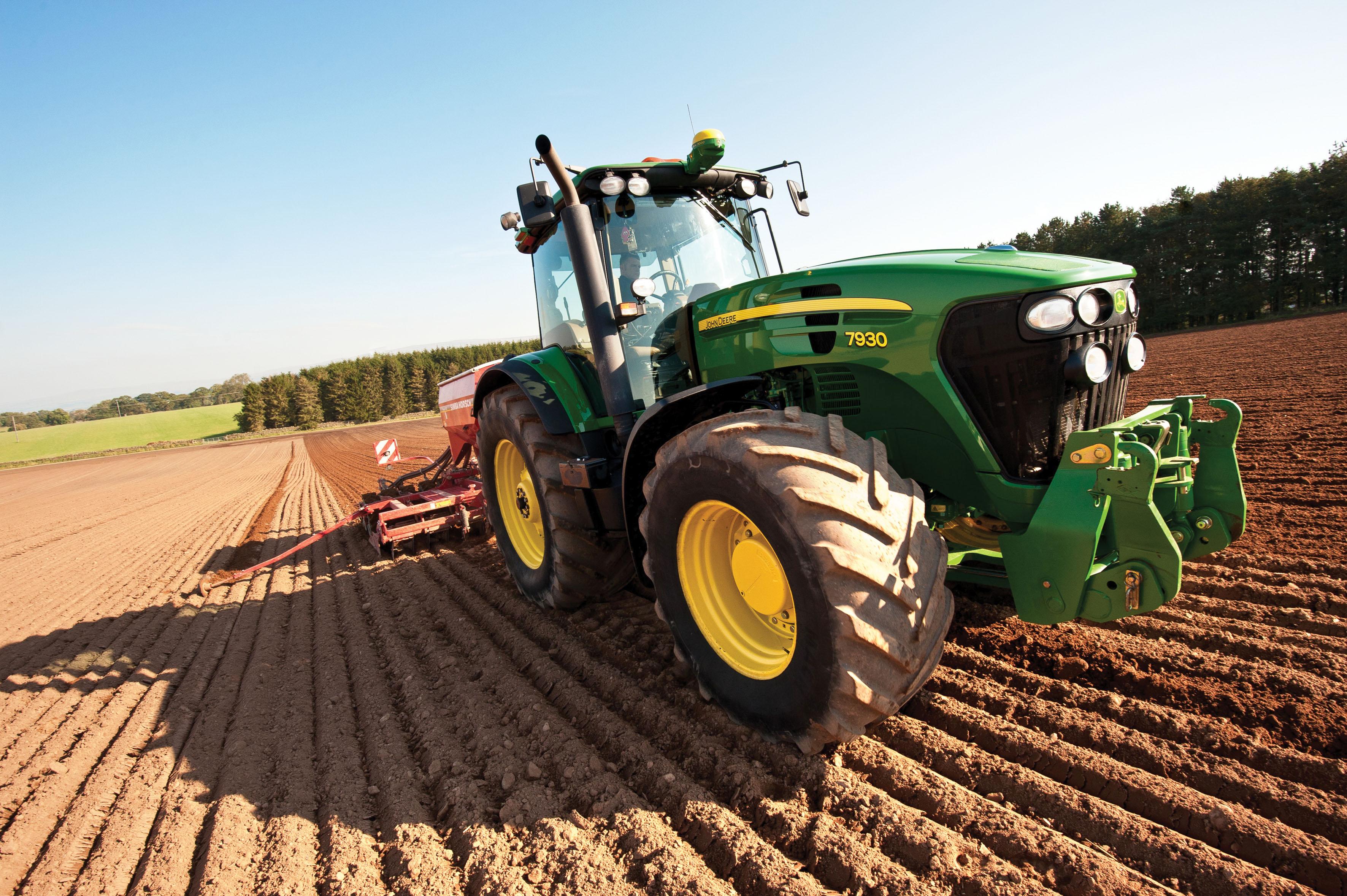 Detail Tractor Background Nomer 28