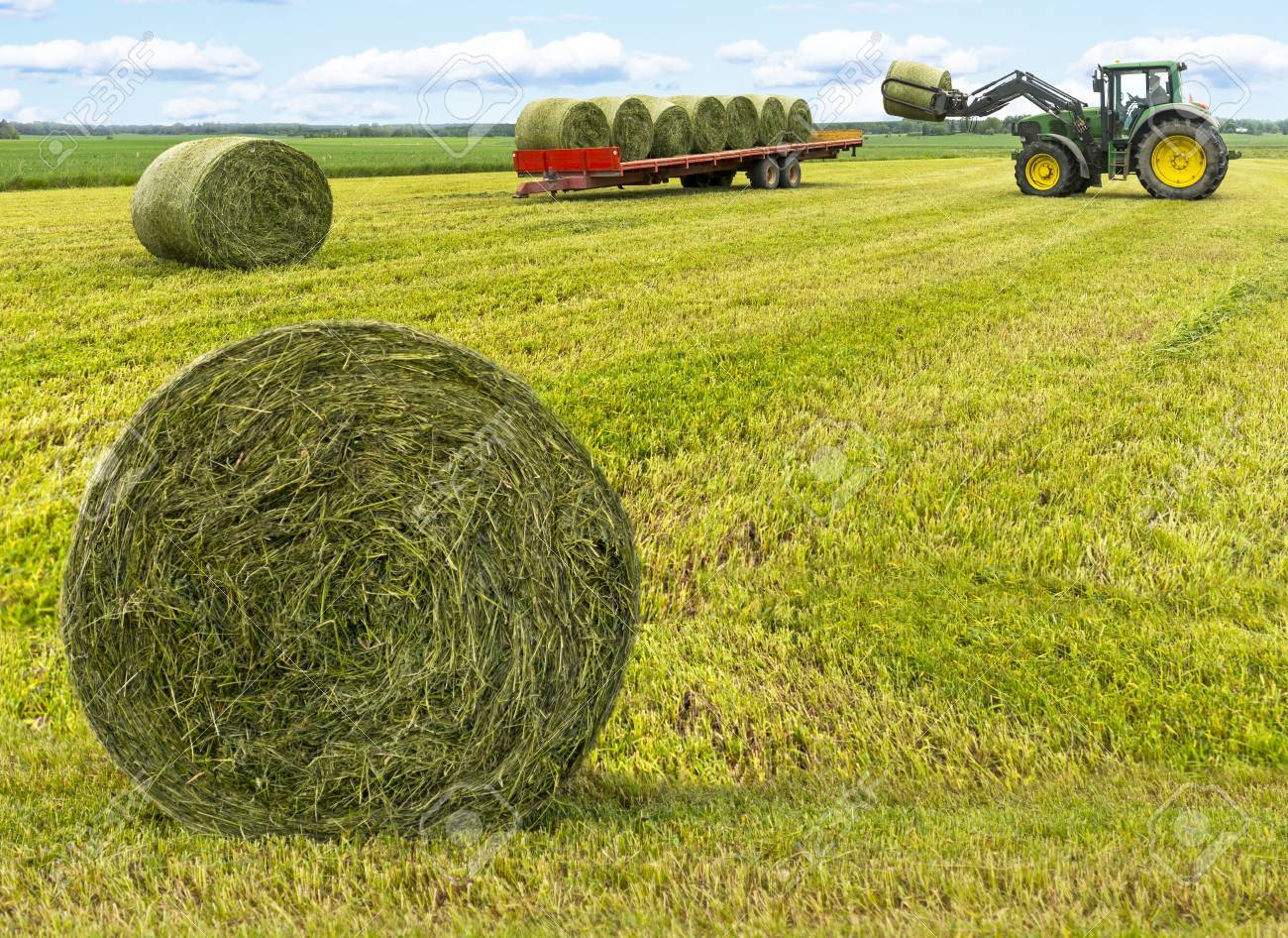 Detail Tractor Background Nomer 50