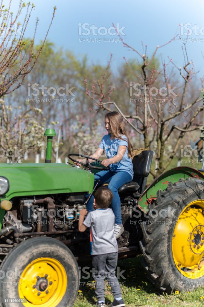 Detail Tractor Download Nomer 41