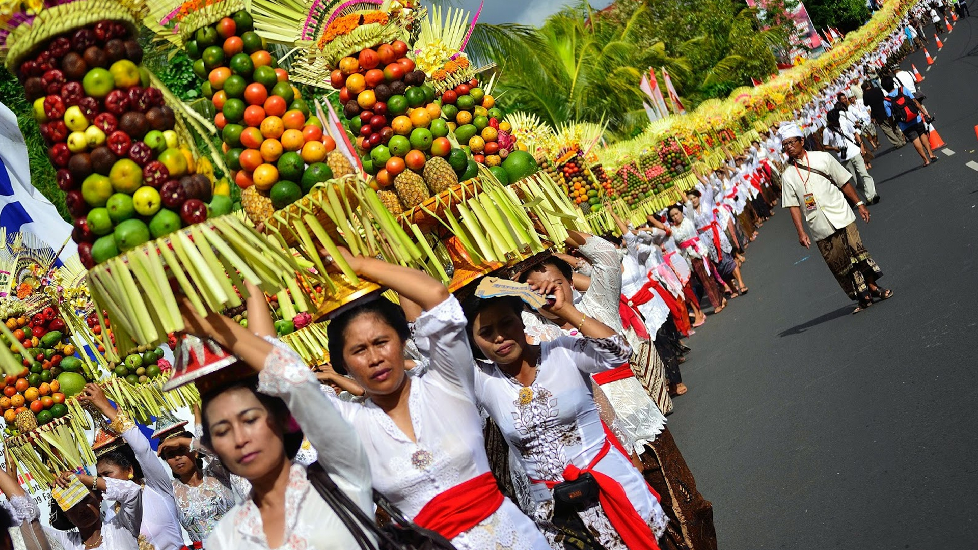 Detail Tradisi Hindu Di Bali Nomer 4