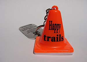 Detail Traffic Cone Keychain Nomer 25
