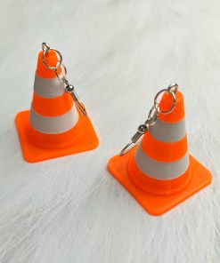 Detail Traffic Cone Keychain Nomer 9