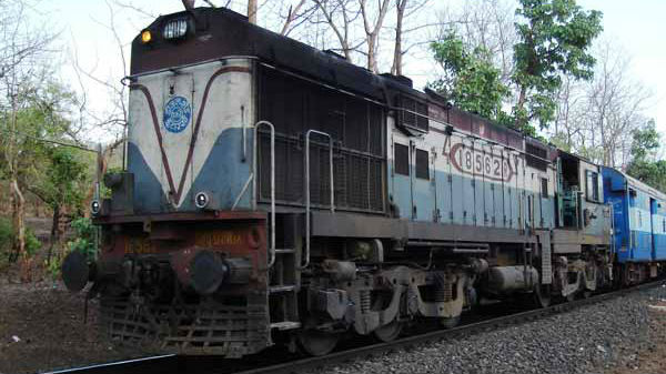 Detail Train Engine Images Nomer 3