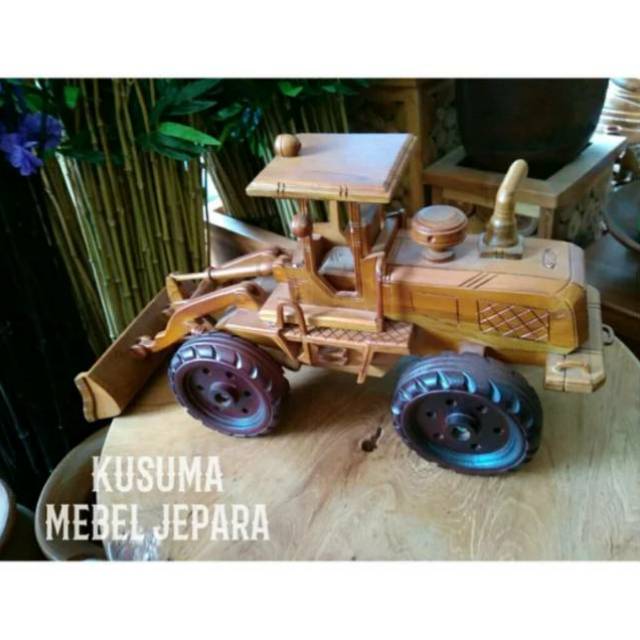 Detail Traktor Mainan Dari Kayu Nomer 38