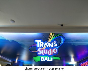 Detail Trans7 Logo Png Nomer 24