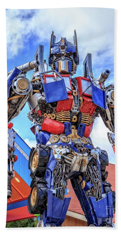 Detail Transformers Beach Towel Nomer 2