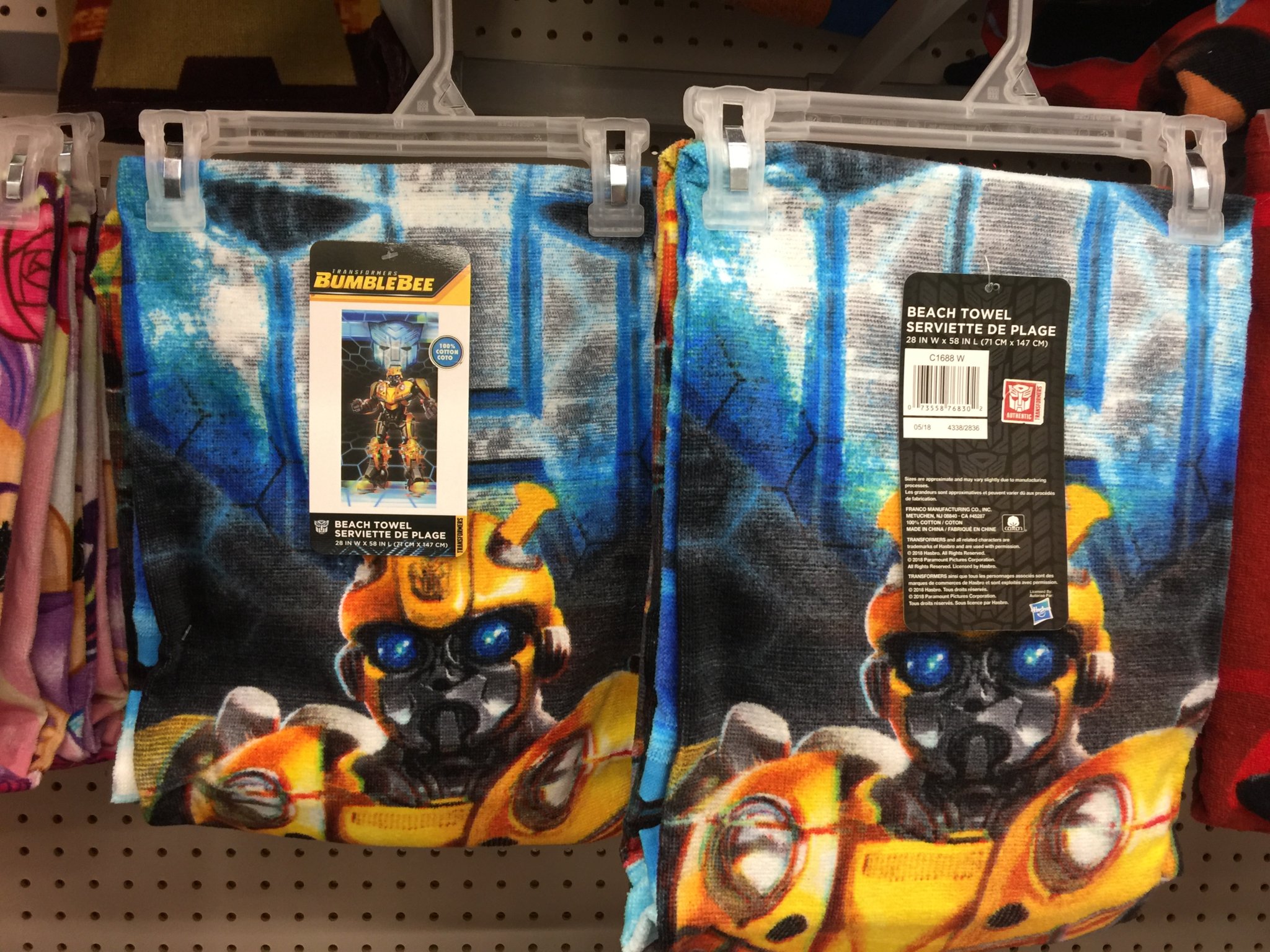 Detail Transformers Beach Towel Nomer 17