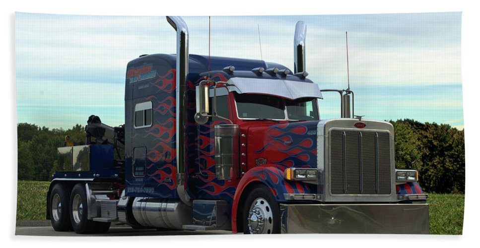 Detail Transformers Beach Towel Nomer 30