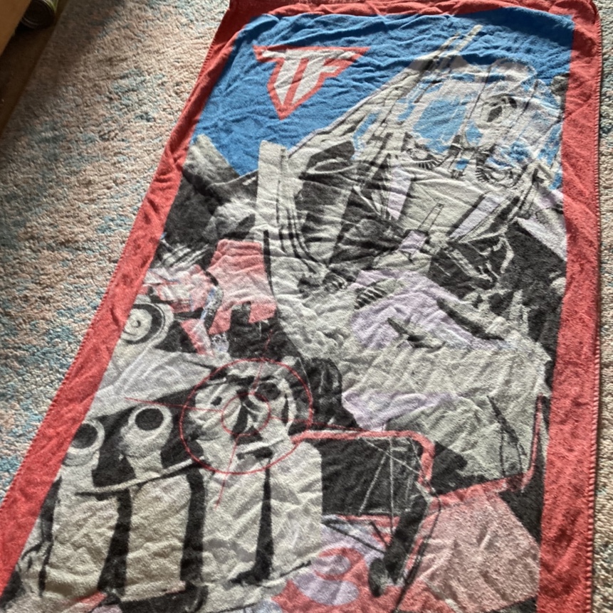 Detail Transformers Beach Towel Nomer 34