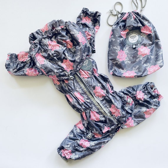 Detail Transformers Raincoat Nomer 27