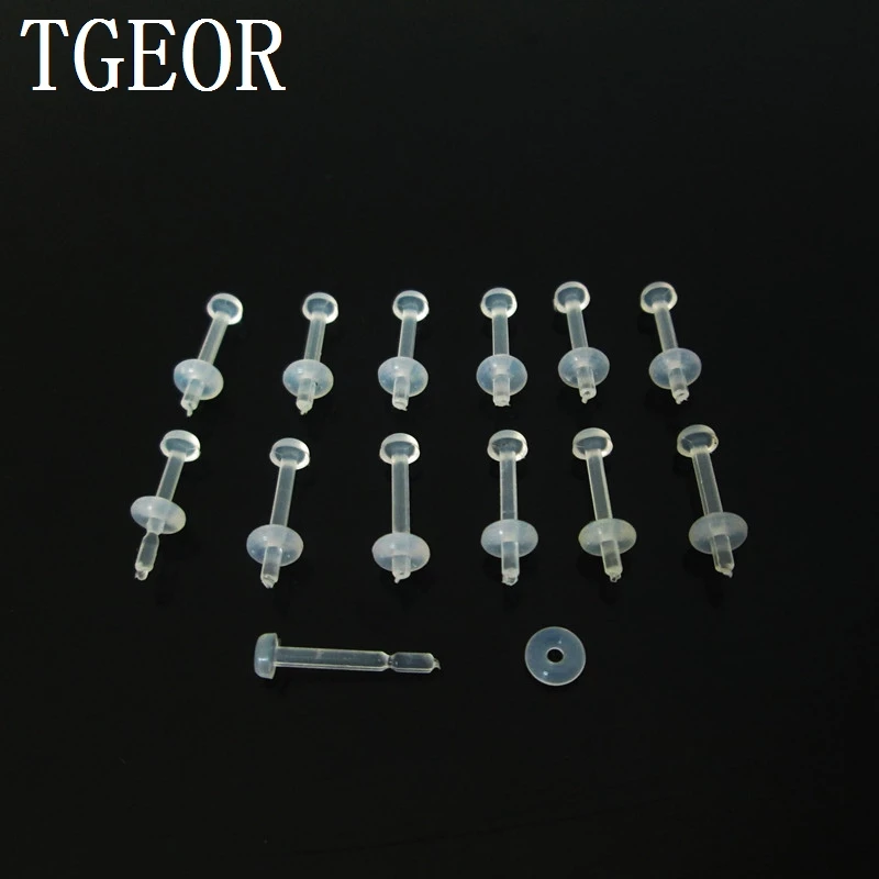 Detail Transparent Lip Piercing Nomer 58